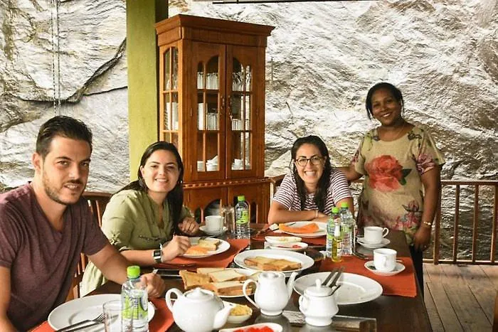 *** Rezort Deer Point Hotel Kandy Šrí Lanka