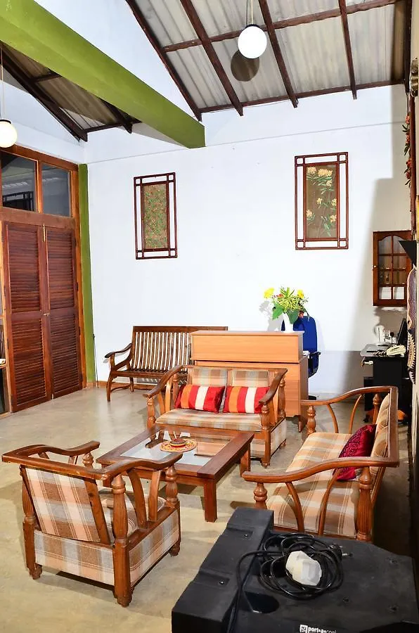 Deer Point Hotel Kandy Rezort