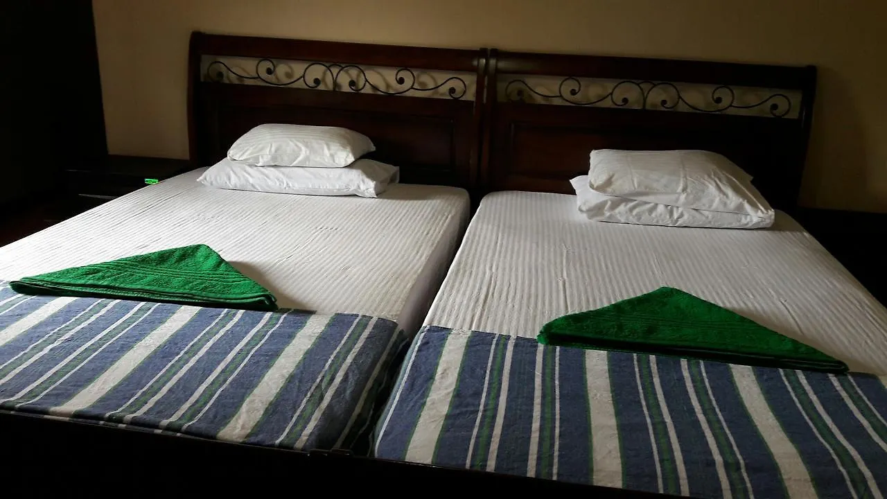 Deer Point Hotel 康提 3*,  斯里兰卡