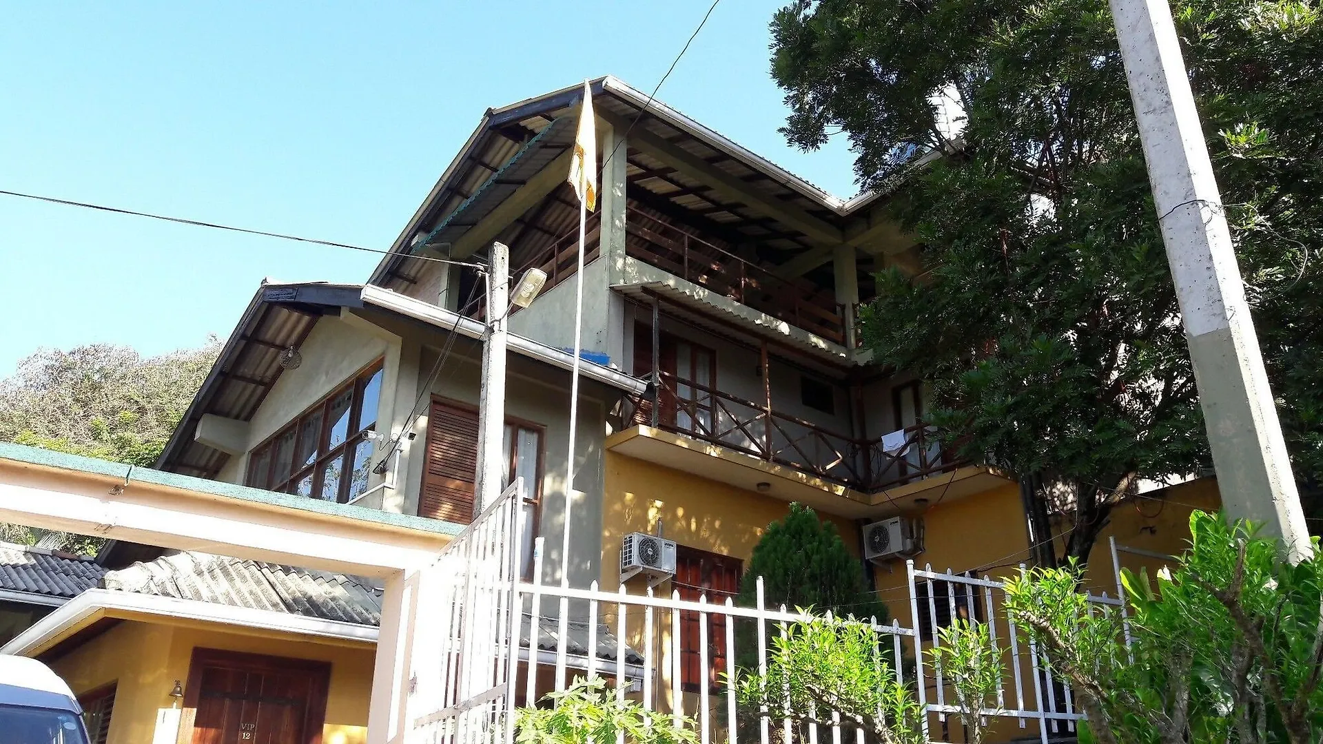 Deer Point Hotel 康提